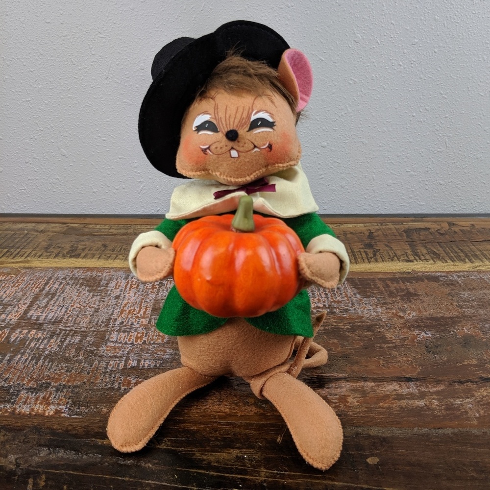 Annalee Doll 2008 Fall Pilgrim Pumpkin Mouse